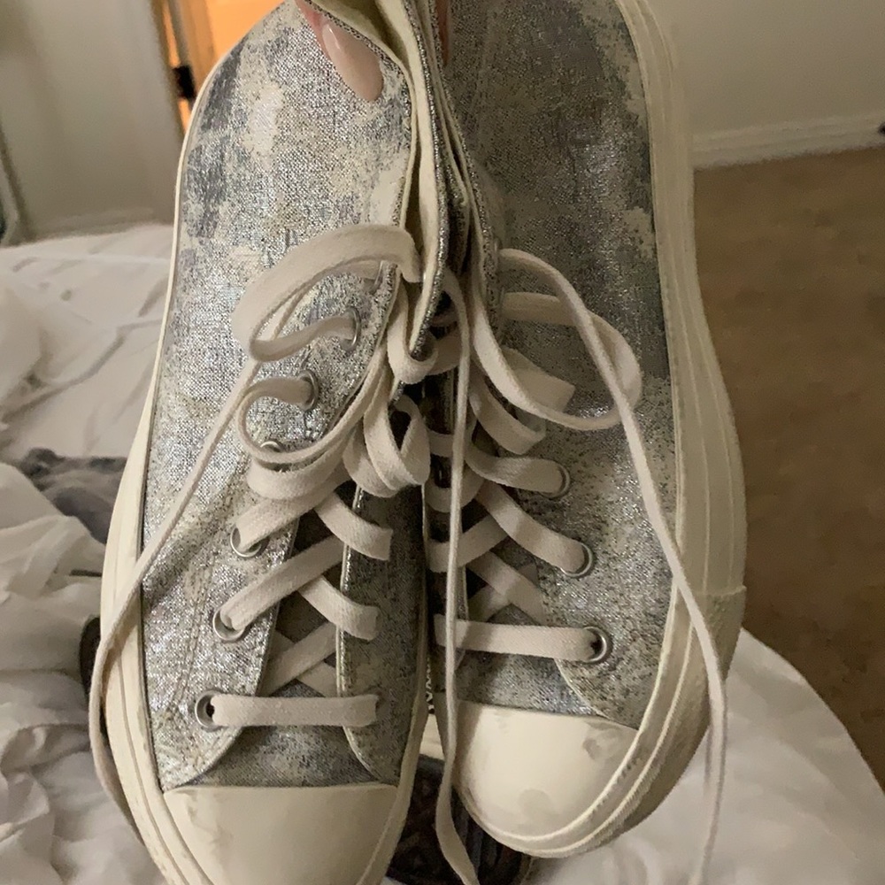 Patterned high top platform converse - Picture 2 of 3
